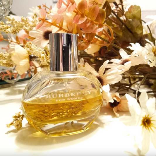 Burberry Women Eau de Parfum – A Timeless Floral Fruity Scent with London Soul(3.3oz)